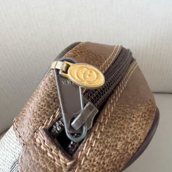 Vintage Gucci Bag Toiletry Clutch Brown GG Logo Tan Zip 80's - Picture 3 of 13